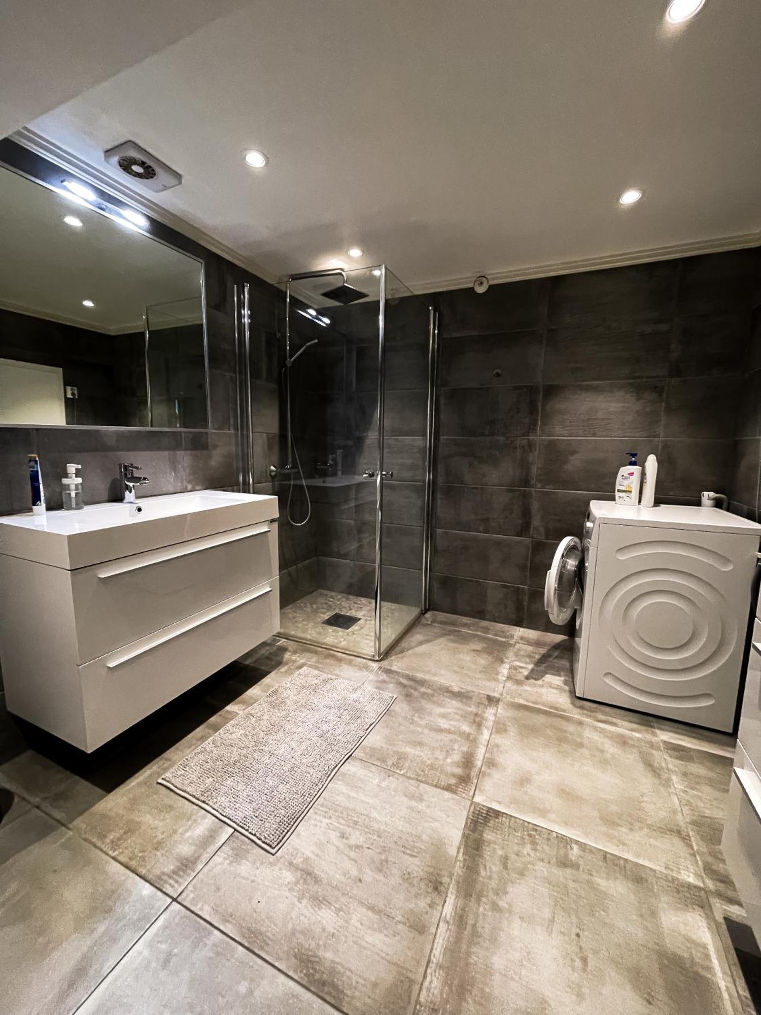 Modern Big 2 Bedroom Apartment Near Solsiden Тронхейм Экстерьер фото